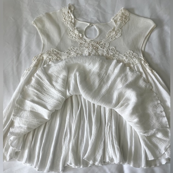 American Threads White Lace Flowy Blouse Size Small - Picture 3 of 10